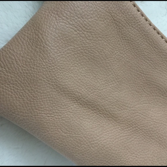 Joy Susan Wristlet - Picture 4 of 4